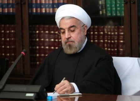الرئيس الايراني يشارك في مراسم عزاء عاشوراء الامام الحسين (ع) في طهران