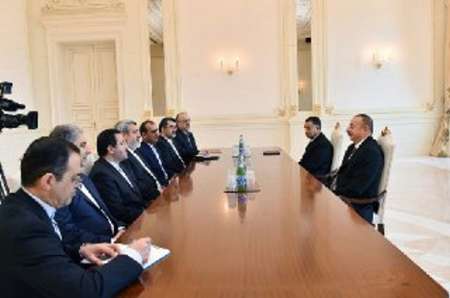 وزير الداخلية الايراني يبحث مع الرئيس الاذربيجاني التعاون الثنائي