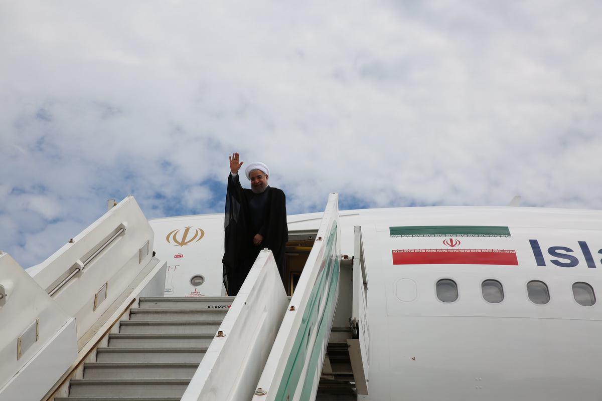 الرئيس الايراني يزور عمان غداً الاربعاء