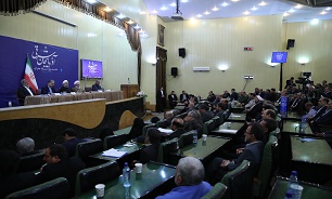 الرئيس روحاني: أمامنا ايام حاسمة في الانتخابات القادمة