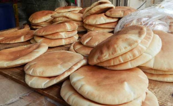أسعار الخبز في الأردن ترتفع 100%