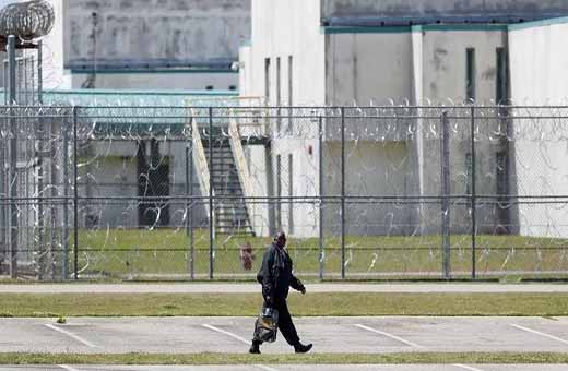 العثور على سجين أمريكي محكوم بالإعدام منتحرا داخل زنزانته
