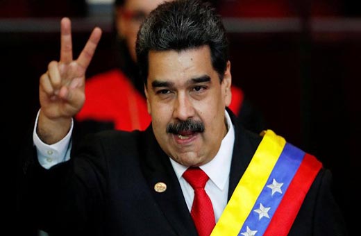 مادورو يقود تظاهرة ضخمة والمشاركون ينددون بالتدخلات الاميركية