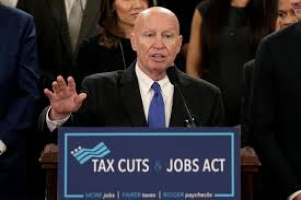 Republican tax plans gain speed; Fitch warns on deficit