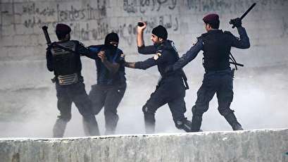 Bahraini regime forces detain 6 civilians with no charge: Activists