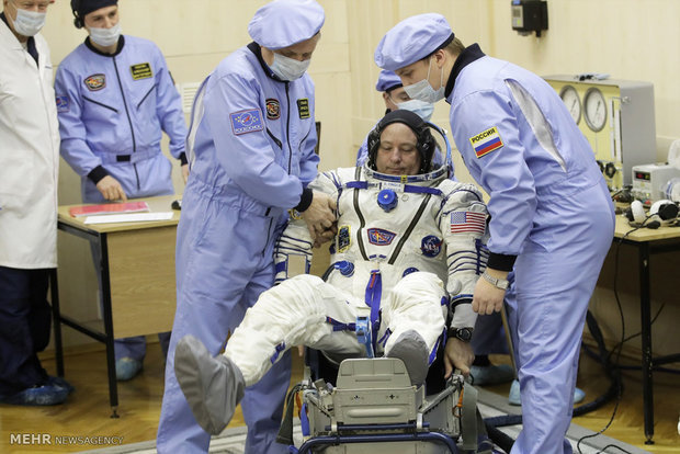 Sending 3 astronauts to space