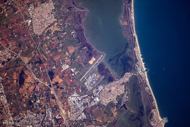 Satellite photos of world airports