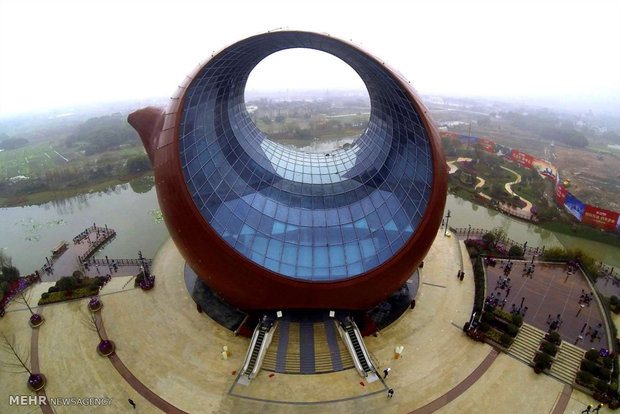 Odd architecture in Chinese buildings