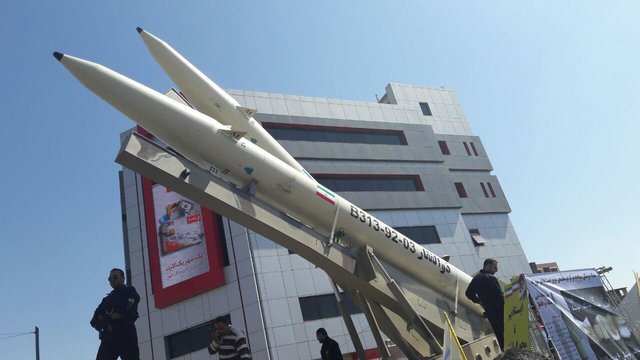Iran displays ‘Zolfaghar’ missile in Quds Day rally path in Tehran