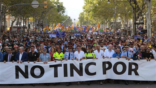 Almost half a million march in Barcelona to condemn terror