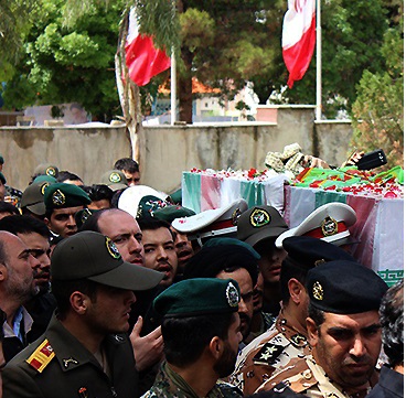Massive crowds of Iranians attend Martyr Hojaji funeral