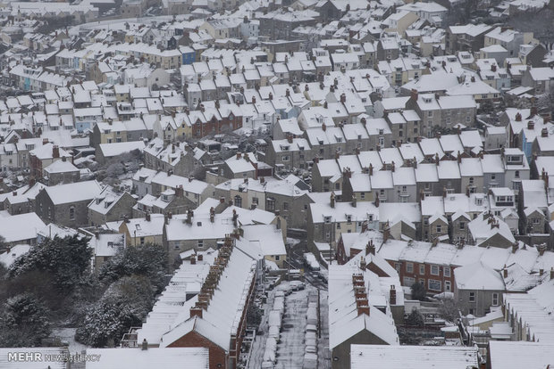 Heavy snow in England on the verge of spring