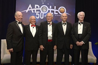 Humanity needs bold new space mission, Apollo legends agree