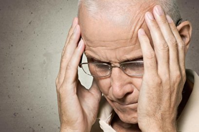 Older workers with mental decline more likely to develop chronic illness, retire early