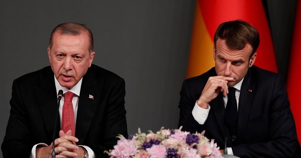Turkey’s President Erdogan Hopes France Will Get Rid of 'Burden' of Macron Soon