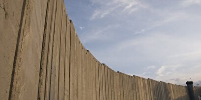 Tel Aviv builds a 40-kilometer fence in the West Bank