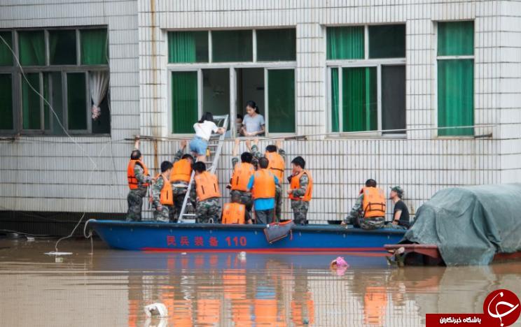 سیل در چین به کشته شدن 15 و آواره شدن ده‌ها هزار نفر منجر شد + تصاویر