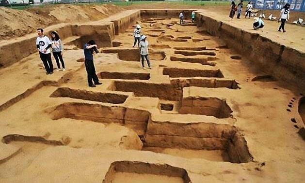 راز و رمز قبرستان 5 هزار ساله چینی ها +تصاویر