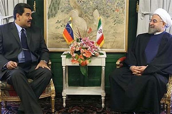 الرئيس روحاني يؤكد ضرورة اتخاذ قرارات مدروسة لزيادة اسعار النفط في الاسواق العالمية