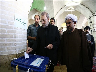 بالصور: رؤساء السلطات الثلاث يدلون بأصواتهم في الانتخابات