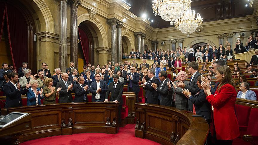 برلمان كتالونيا يعلن 
