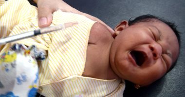 انطلاق حملة تطعيم فى إندونيسيا ضد مرض الدفتيريا