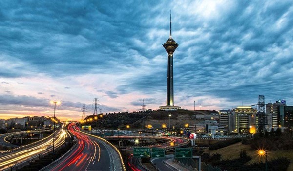 رئيس بلدية طهران: القلق انتفى من وقوع زلزال قوي في العاصمة