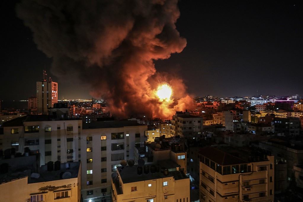 العدوان على غزة مستمر... المقاومة ترد والمستوطنون في الملاجىء+ صور
