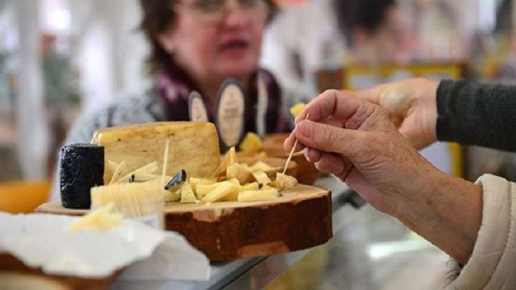 مدينة كوستروما الروسية تحتضن مهرجانا للجبن
