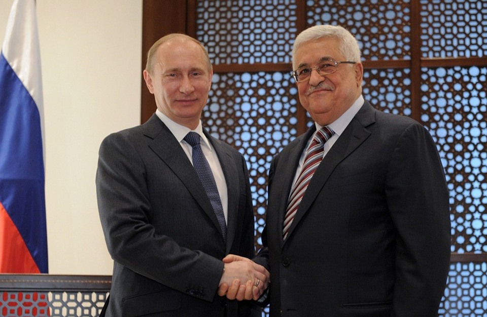عباس إلى موسكو للقاء بوتين وحضور نهائي كأس العالم