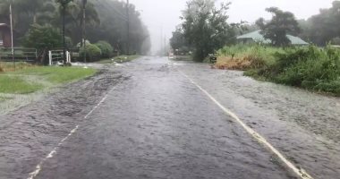 الأمطار الغزيرة تضرب جزيرة هاواى بأمريكا بسبب الإعصار 