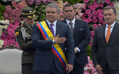 صور.. تنصيب إيفان دوكيه رئيسا جديدا لكولومبيا