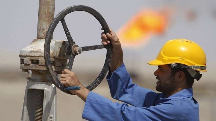 النفط يصعد بعد خفض السعودية إمدادات الخام إلى الولايات المتحدة