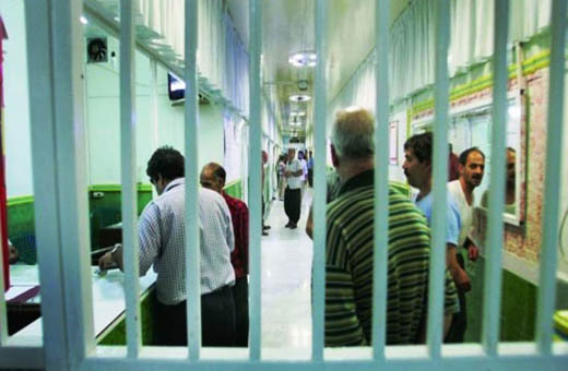 الافراج وخفض العقوبة عن 100 الف سجين في ايران خلال العام الماضي