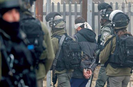 حملة اعتقالات إسرائيلية تطال 17 فلسطينياً بالضفة