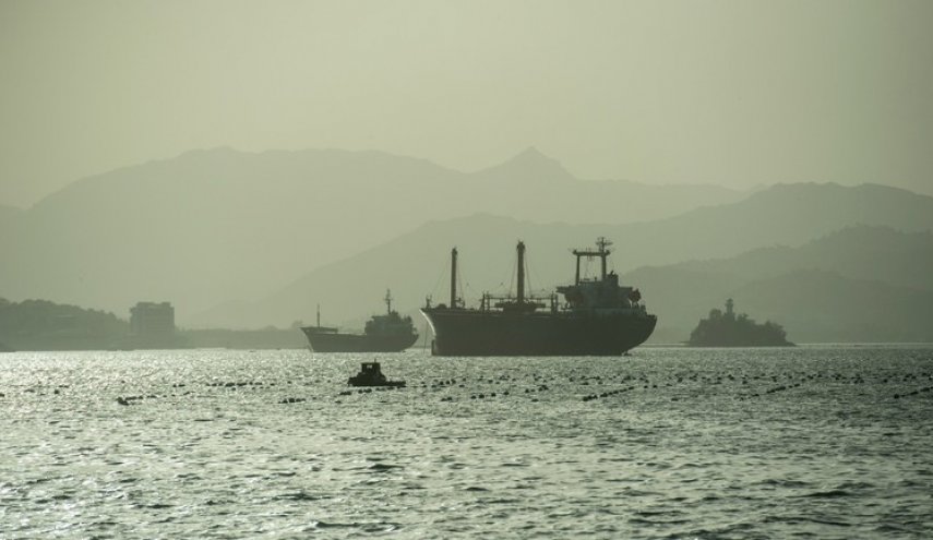 بيونغ يانغ تفرج عن سفينة صيد روسية محتجزة