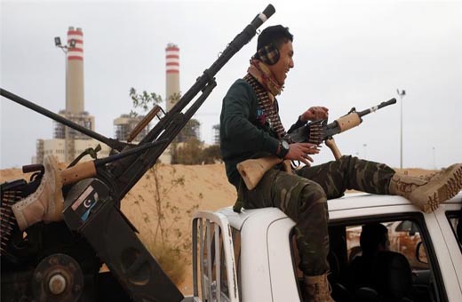 تدفق أسلحة جديدة إلى ليبيا برعاية تركية وإماراتية