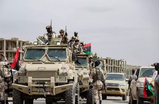 ليبيا... قوات الوفاق تدمر دبابة وآلية عسكرية تابعة لقوات حفتر