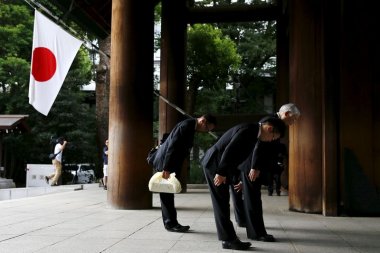 Japanese PM Abe sends ritual offering to Yasukuni shrine for war dead