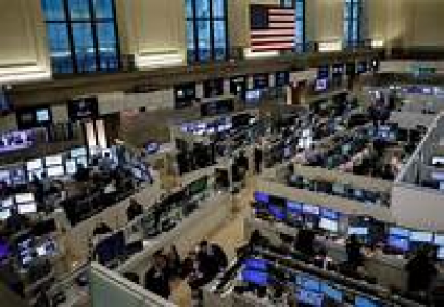 Wall St. powered higher by tech, Amazon results
