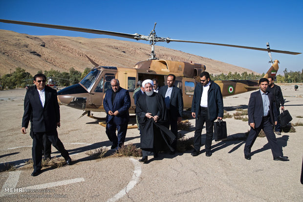 Rouhani visits quack-affected areas in Kermanshah