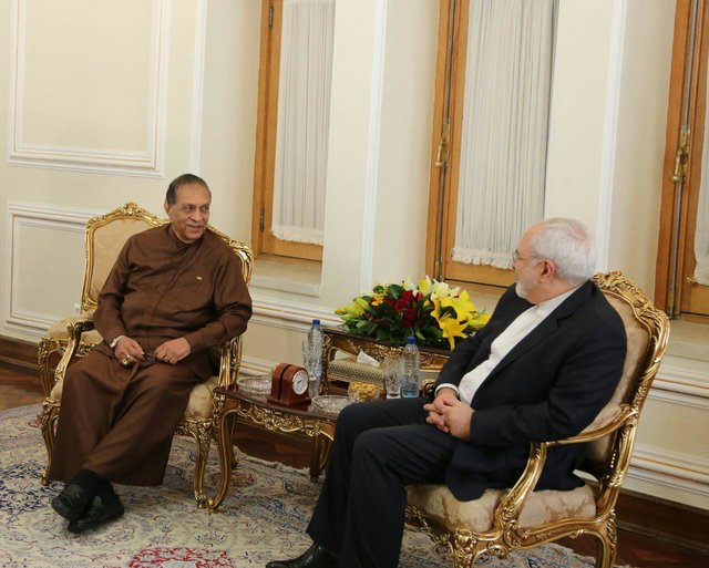Zarif: Iranian companies set to invest in Sri Lankan technical field