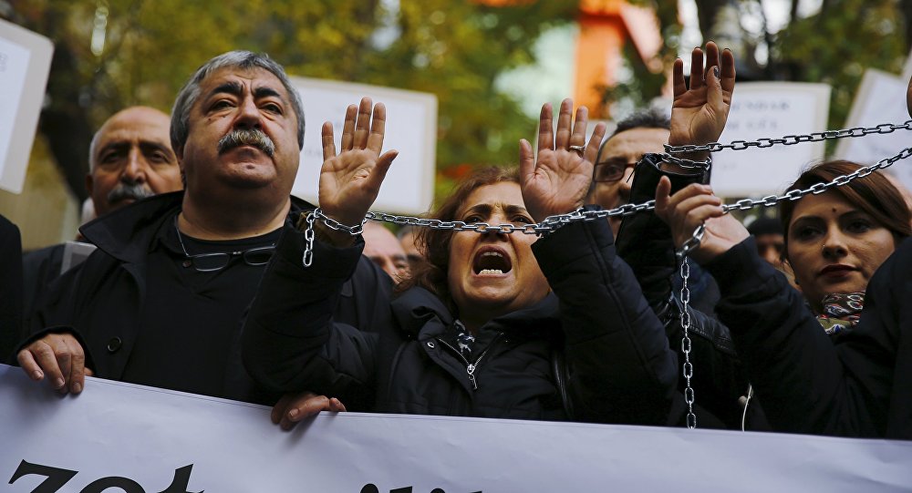 Turkey reverses release order for 21 journalists detained on terrorism charges