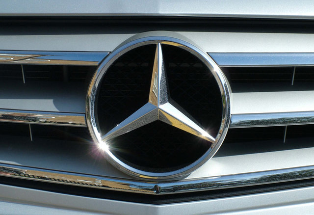 IKCO, Mercedes Benz sign deal on establishing joint companies
