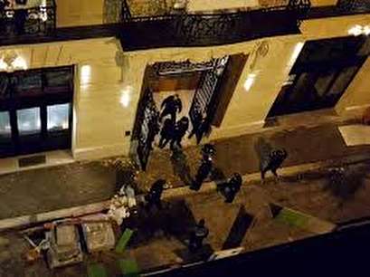 Armed robbers steal millions from Ritz Paris hotel