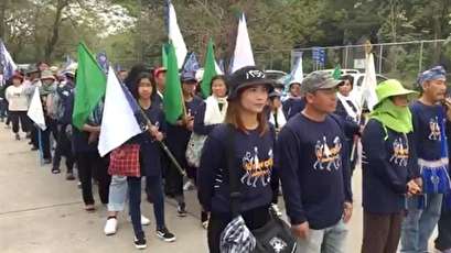 Hundreds of police in Thailand block anti-junta march