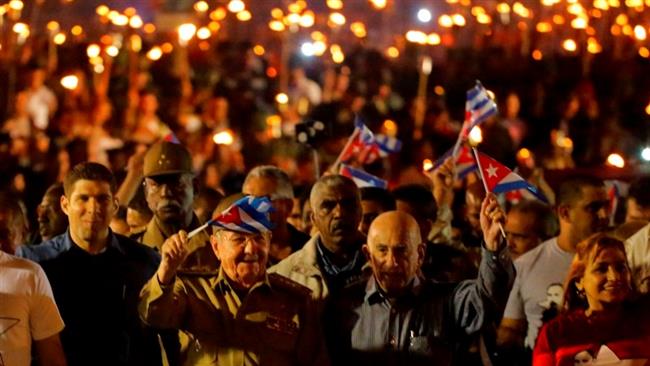 Thousands join torch march marking birth of Cuban hero Jose Marti