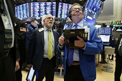 Dow plummets 653 points in worst Christmas Eve ever; S&P, Nasdaq also fall