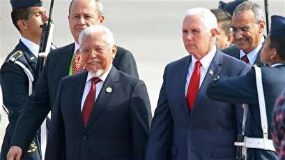 US VP Pence urges further sanctions on Venezuela in meeting with opposition figures