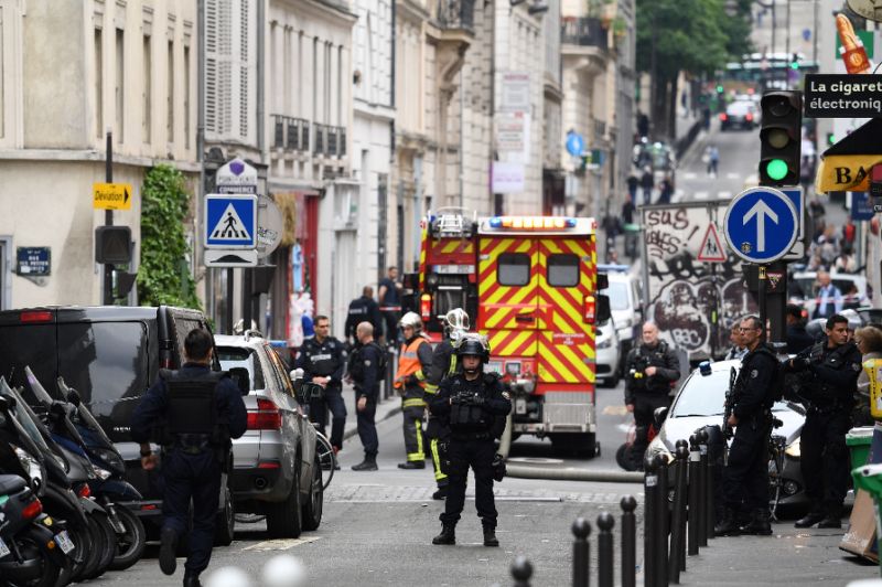 Paris hostage-taker moved to psychiatric hospital